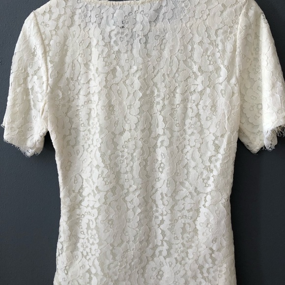 Small flower print cream shirt! - Picture 2 of 2